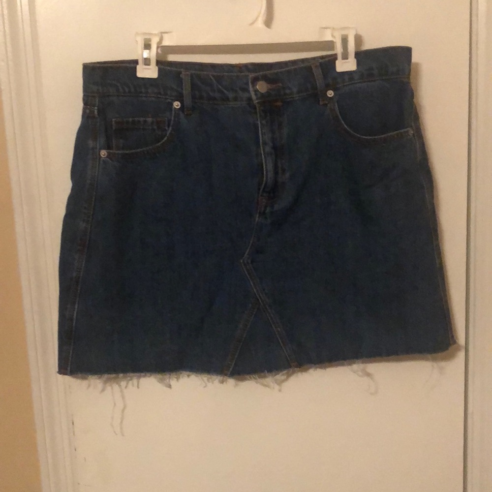 OLD NAVY DENIM MINI SKIRT SZ 14